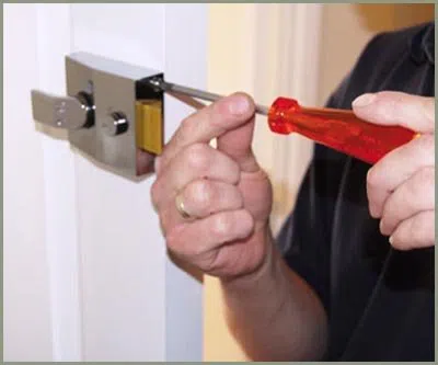 Locksmith Solution Services Bronx, NY 718-304-2937 Locksmith Solution Services Bronx, NY 718-304-2937 - 68-44-11