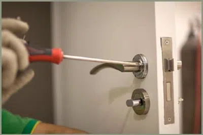 Locksmith Solution Services Bronx, NY 718-304-2937 - 68-44-8