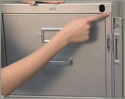 Locksmith Solution Services Bronx, NY 718-304-2937 - 68-44-9